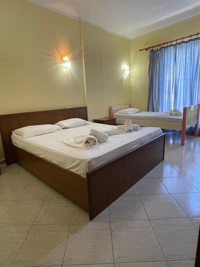Sanremo Hotel Restorant Shkallnur Exterior photo